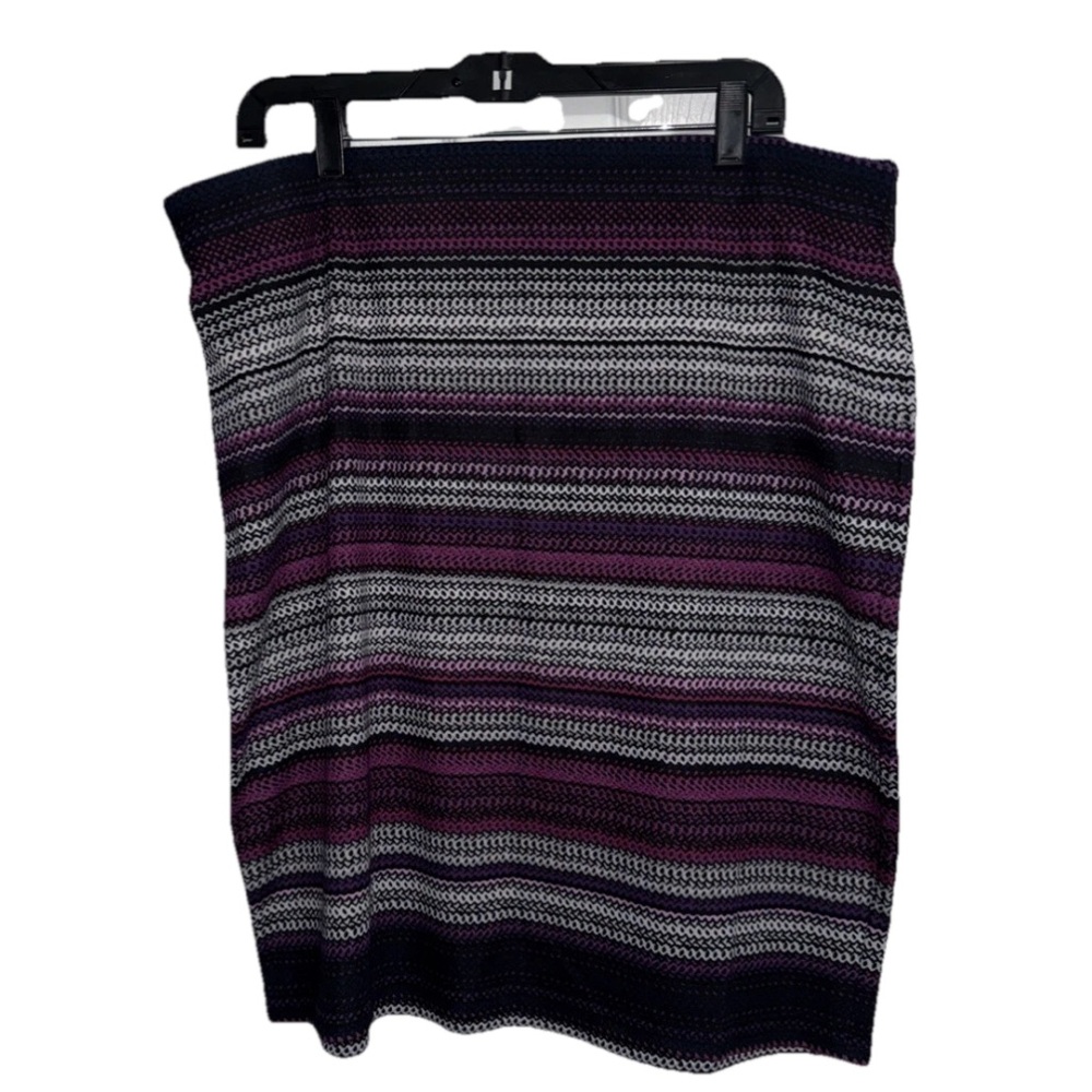 NYCC New York Clothing Co. Womenโs Midi Skirt Purple/Black XL
